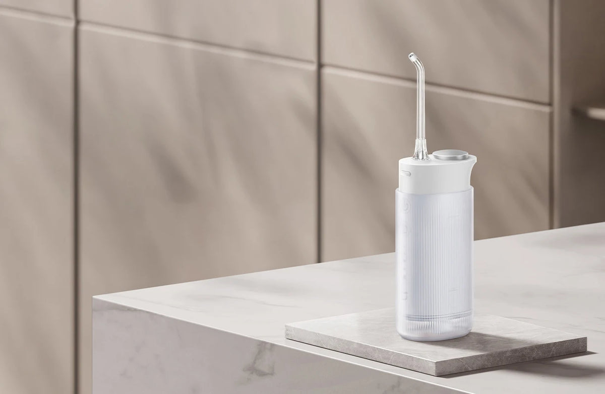 XIAOMI MIJIA F400 Portable Oral Irrigator with 4 Modes 200mL Water Tank 1700 Pulses/M Water Spray Retractable Flosser Pick Jet